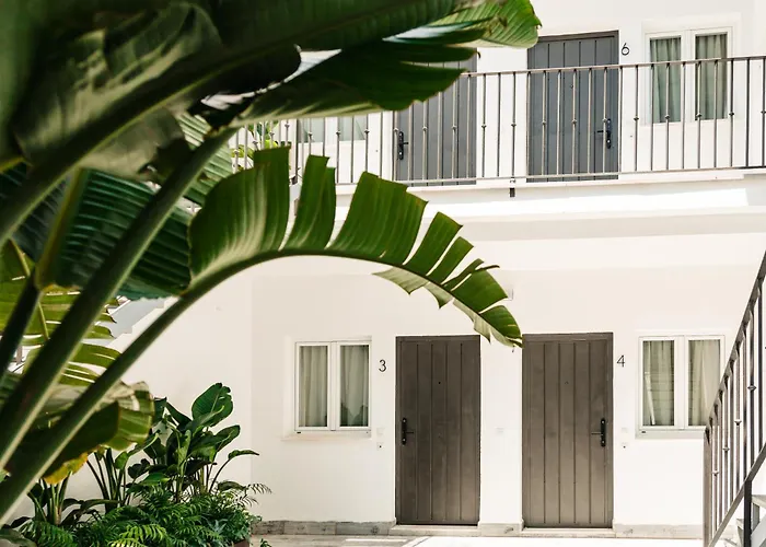 Astuto 21 Suites - Adults Only