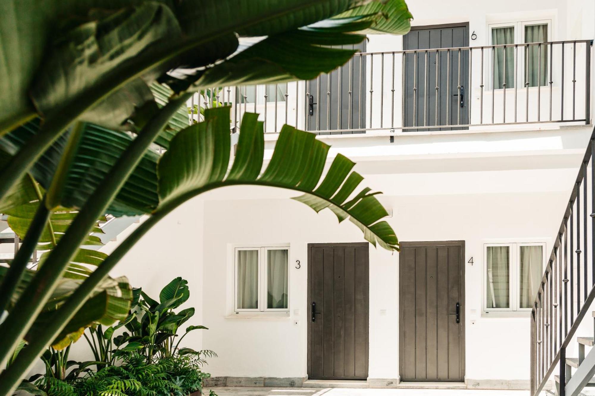 Astuto 21 - Adults Only Apartment